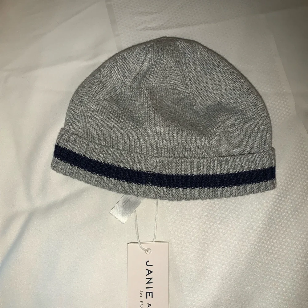 Janie and Jack grey beanie knit hat with embroidered‎ dog age 3 - 6 months New